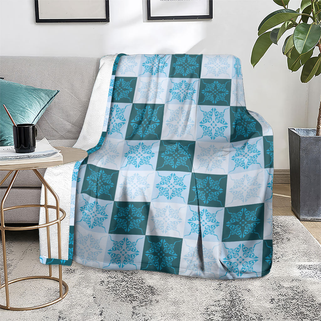 Cyan Manta Ray Hawaiian Quilt Motif Blanket