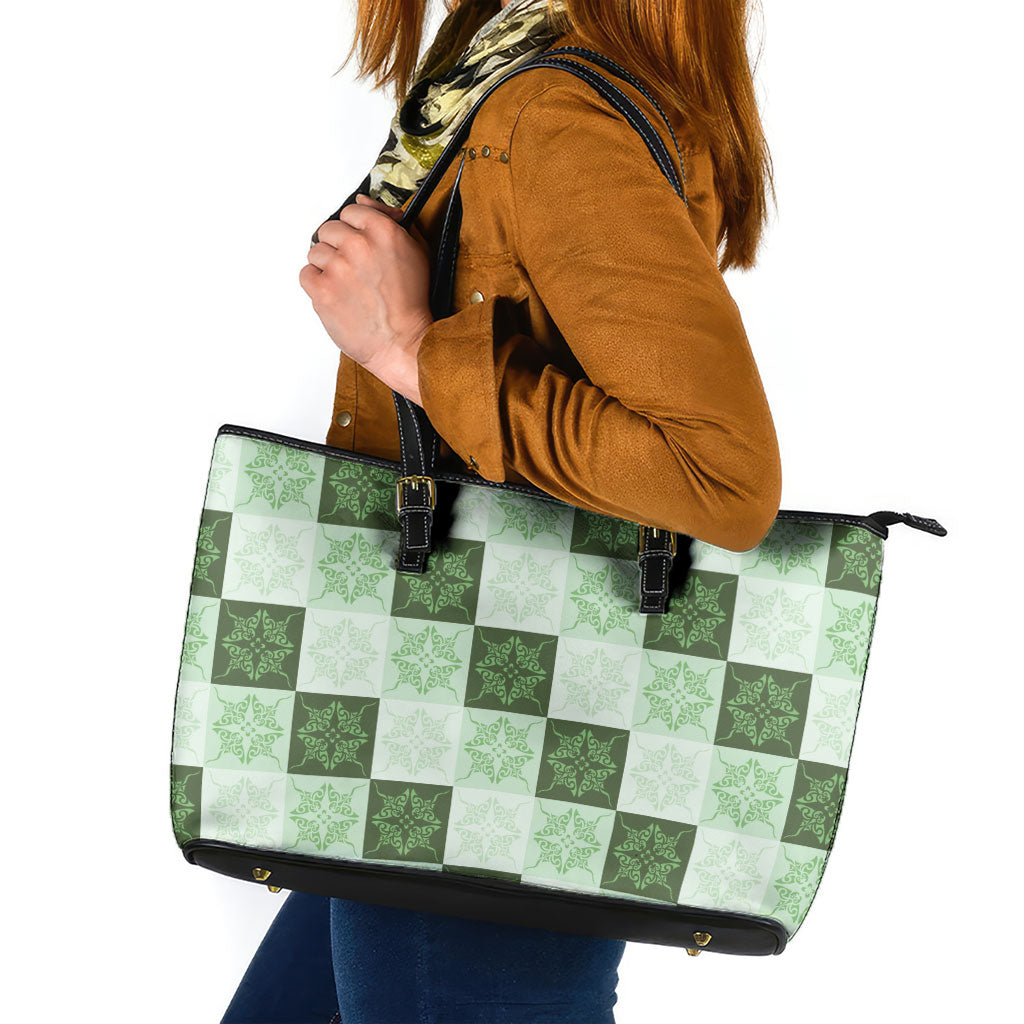 Sage Green Manta Ray Hawaiian Quilt Motif Leather Tote Bag