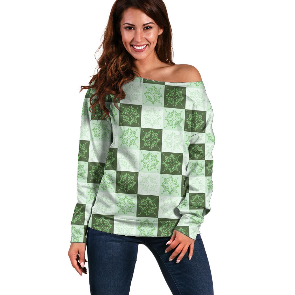 Sage Green Manta Ray Hawaiian Quilt Motif Off Shoulder Sweater