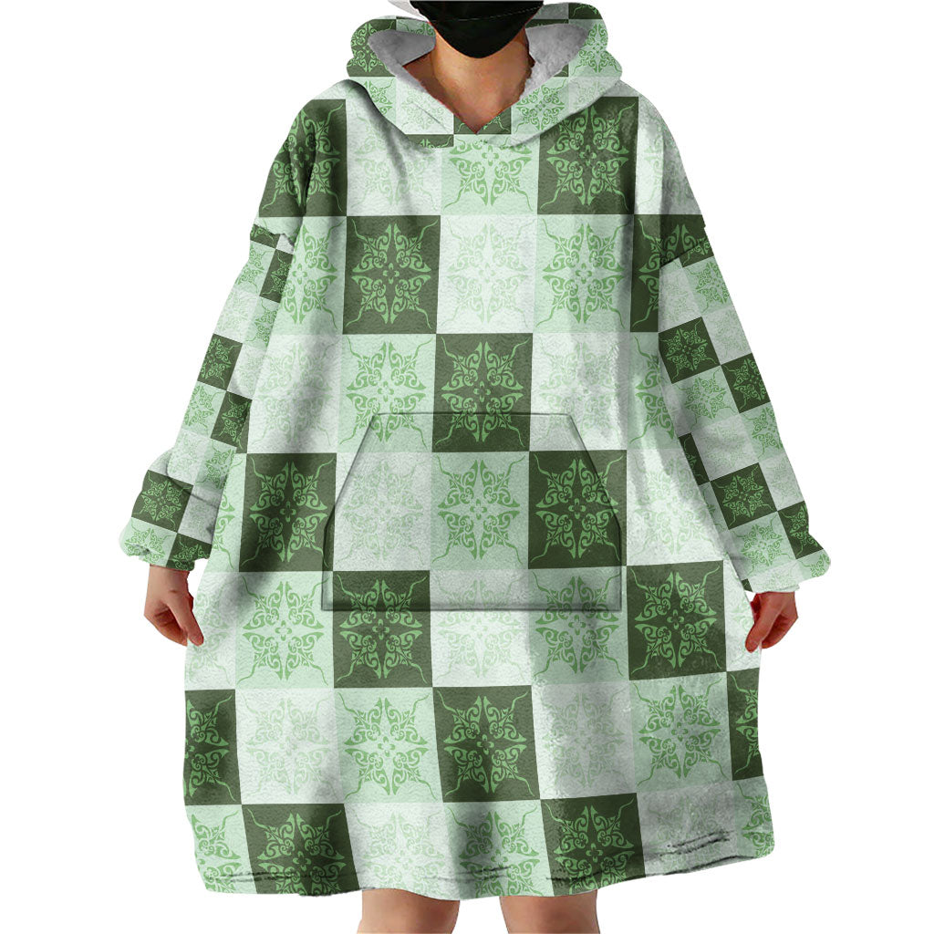 Sage Green Manta Ray Hawaiian Quilt Motif Wearable Blanket Hoodie