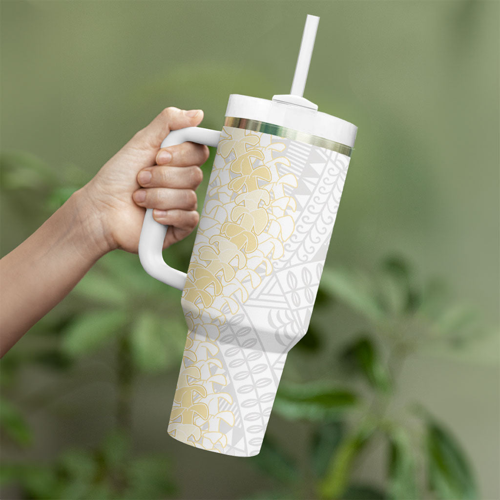 Niue White Sunday Tumbler With Handle Niuean Hiapo With Puakenikeni Lei LT05 - Polynesian Pride