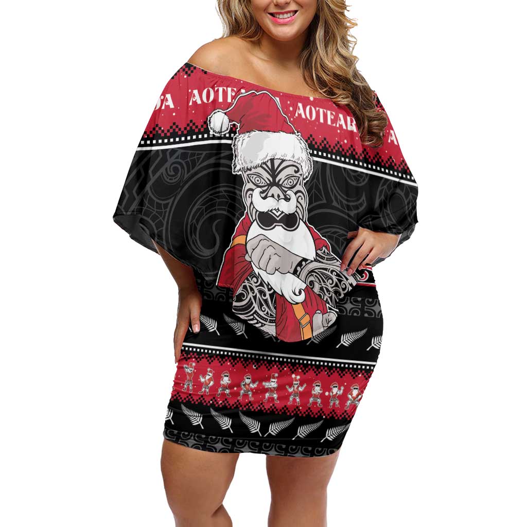 New Zealand Santa Tiki Christmas Family Matching Off Shoulder Short Dress and Hawaiian Shirt Meri Kirihimete LT05 Mom's Dress Black - Polynesian Pride