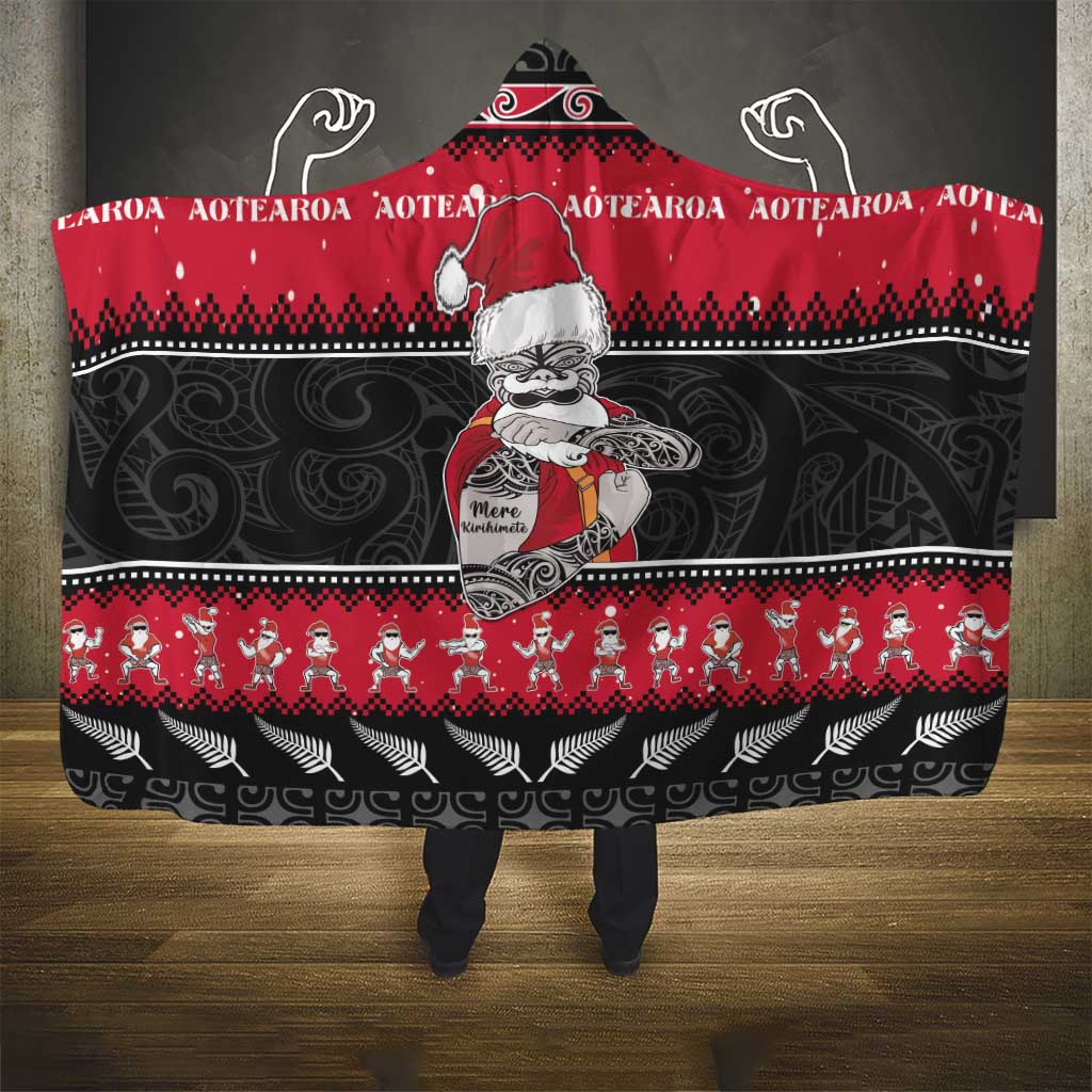 New Zealand Santa Tiki Christmas Hooded Blanket Meri Kirihimete