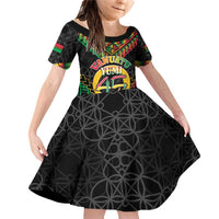Vanuatu 45th Anniversary Independence Day Family Matching Off Shoulder Short Dress and Hawaiian Shirt Melanesian Warrior With Sand Drawing Pattern LT05 Daughter's Dress Black - Polynesian Pride