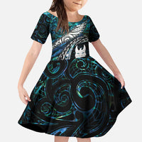 New Zealand Aotearoa Family Matching Off Shoulder Maxi Dress and Hawaiian Shirt Maori Hei Rehua Paua Shell Glitter Green LT05 Daughter's Dress Green - Polynesian Pride