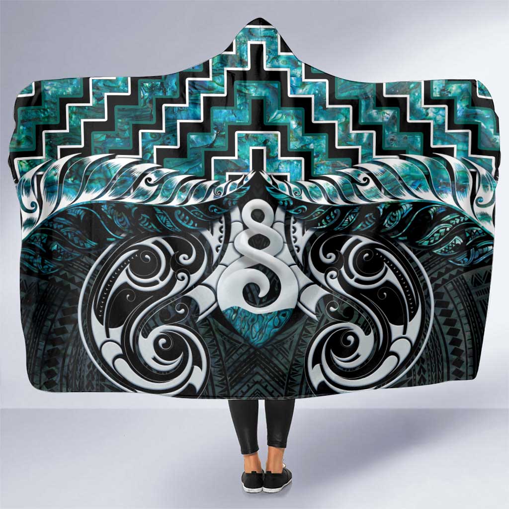 New Zealand Maori Hooded Blanket Poutama Pikorua Turquoise Paua Shell