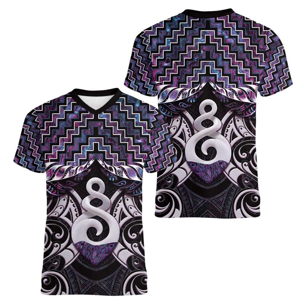 New Zealand Maori Women V-Neck T-Shirt Poutama Pikorua Purple Paua Shell