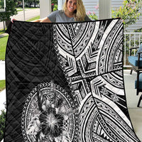 Hibiscus With Black Austronesian Tattoo Pattern Quilt LT05 Black - Polynesian Pride