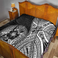 Hibiscus With Black Austronesian Tattoo Pattern Quilt LT05 - Polynesian Pride