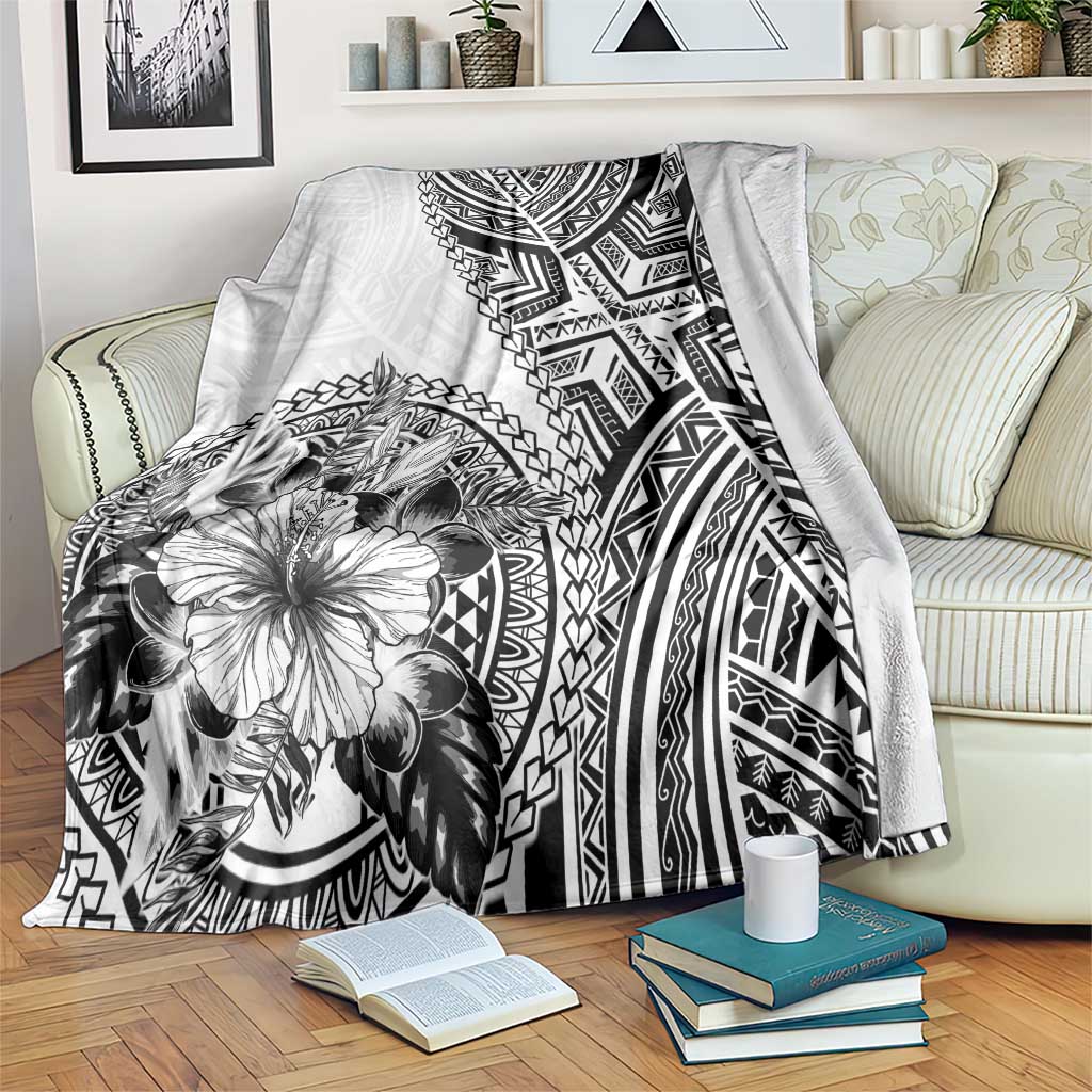 Hibiscus With White Austronesian Tattoo Pattern Blanket LT05 White - Polynesian Pride