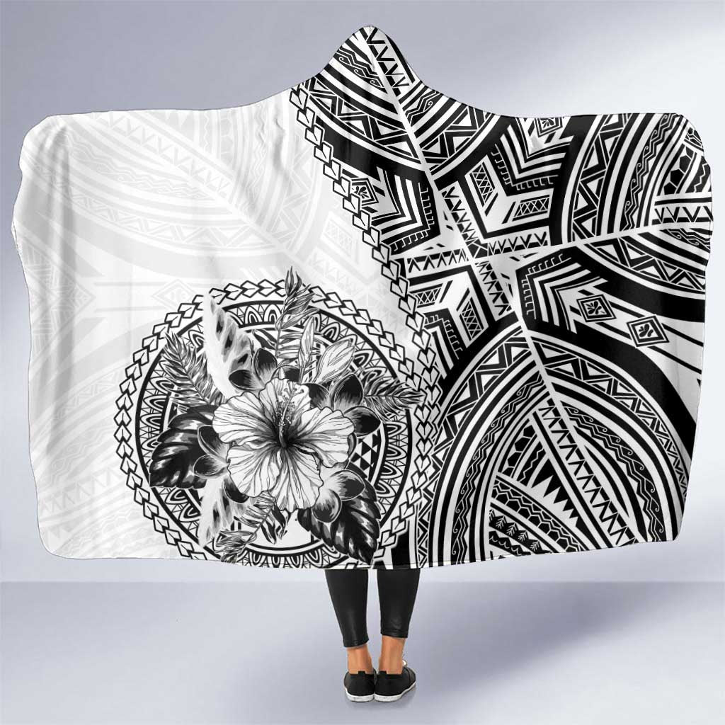 Hibiscus With White Austronesian Tattoo Pattern Hooded Blanket LT05 One Size White - Polynesian Pride