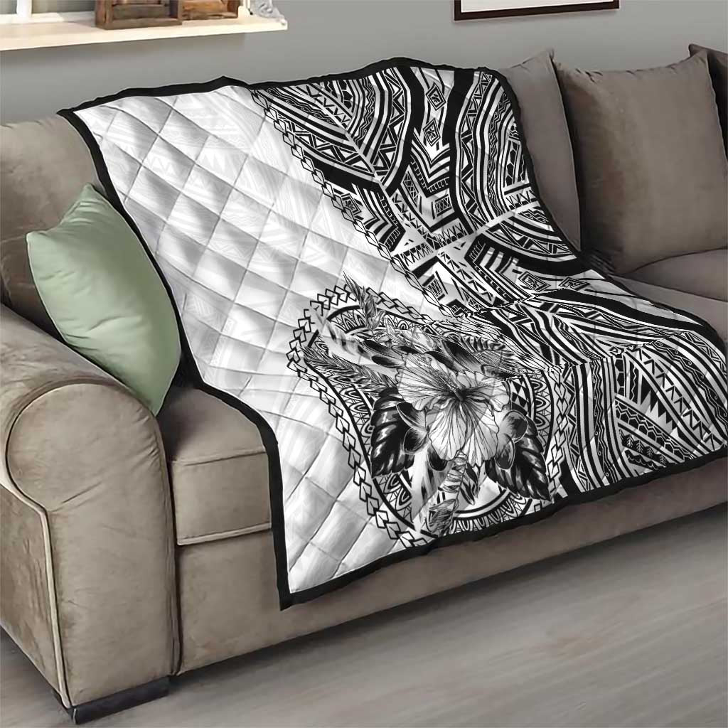 Hibiscus With White Austronesian Tattoo Pattern Quilt LT05 - Polynesian Pride