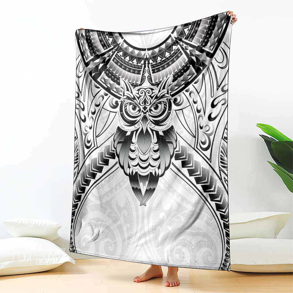 New Zealand Morepork Blanket Maori Pattern White