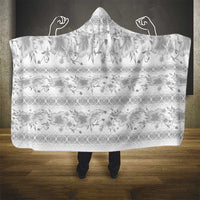 Samoa White Sunday Hooded Blanket Samoan Tapa White Hibiscus - Polynesian Pride