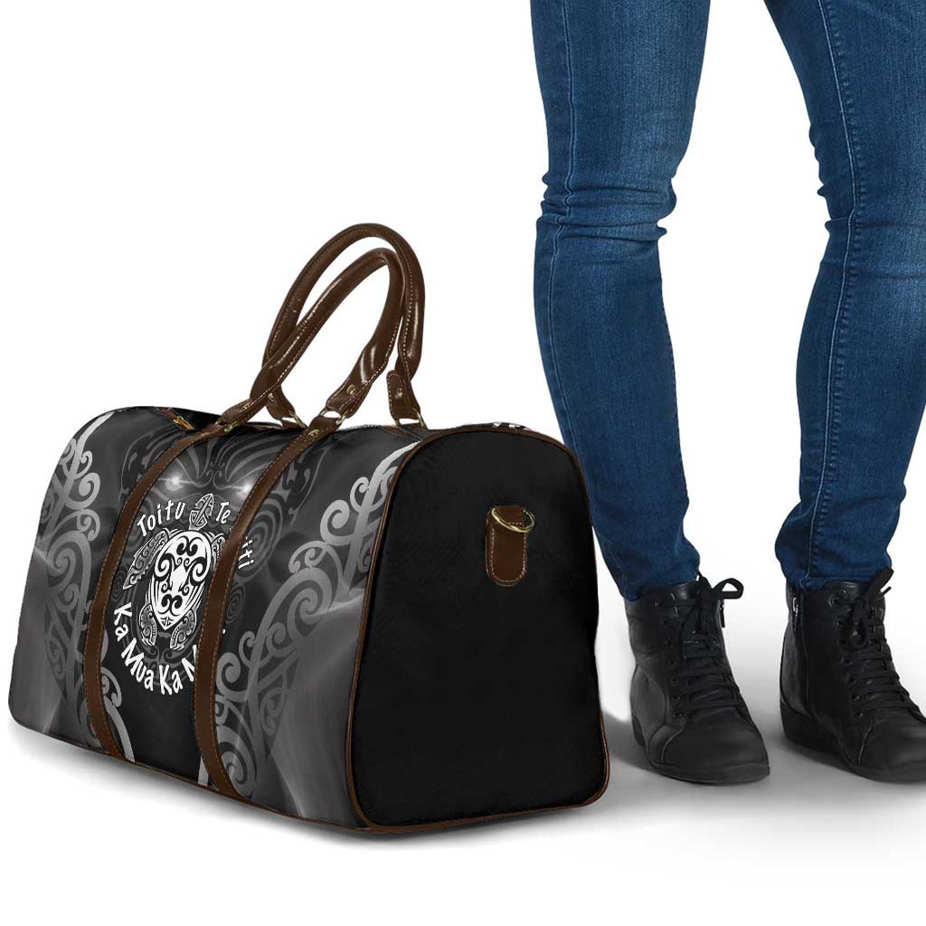 Aotearoa Toitu Te Tiriti Travel Bag Ka Mua Ka Muri LT05 - Polynesian Pride