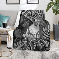 Hawaii King Kamehameha Blanket With Hawaiian Ipu Motifs Black Version