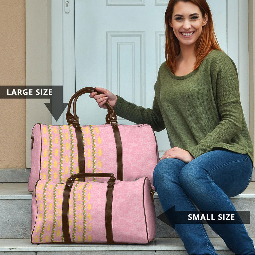 Hawaii Shell Tiare Anthurium Heliconia Lei Travel Bag With Tapa Pattern Baby Pink