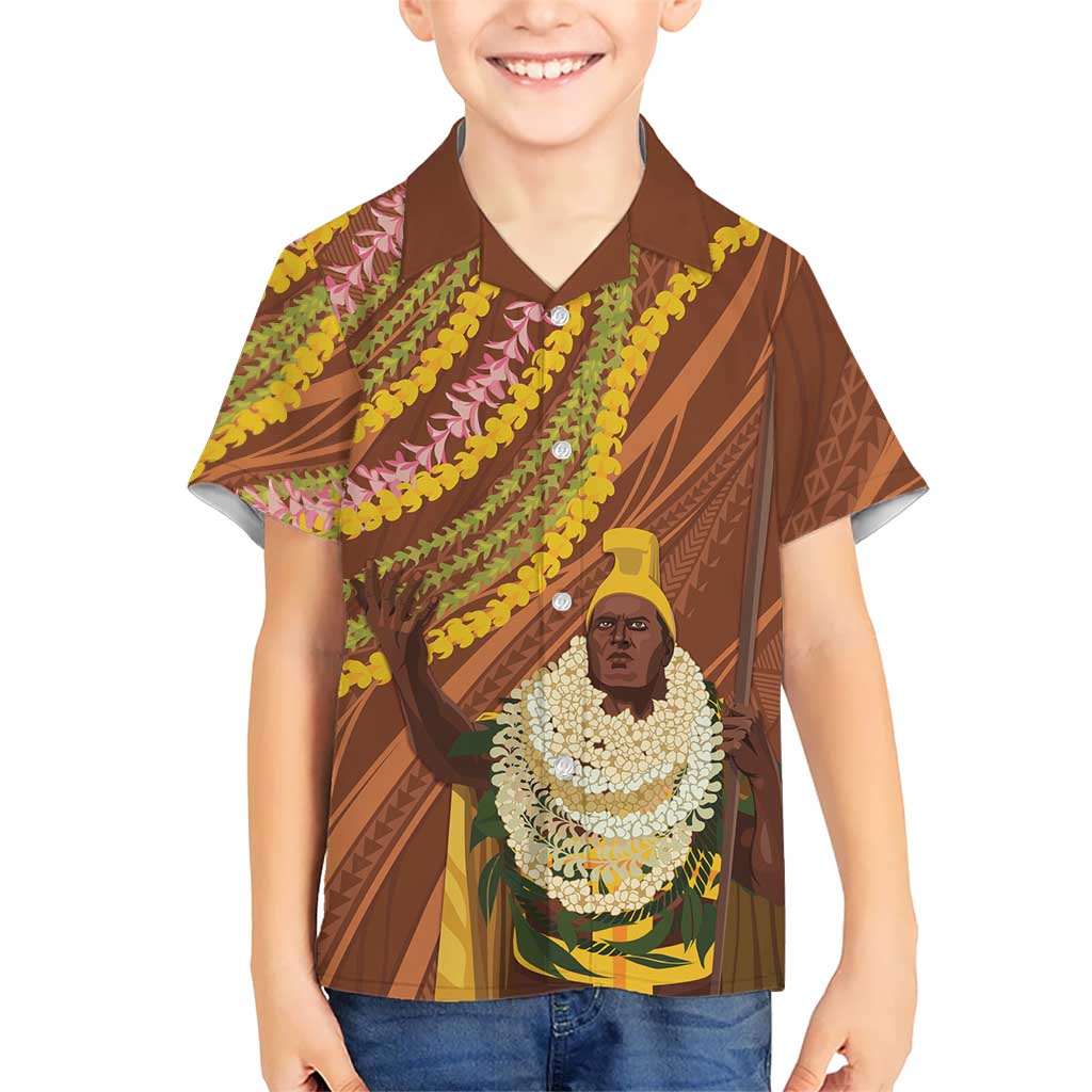 Hawaii King Kamehameha Family Matching Puletasi and Hawaiian Shirt Hawaiian Kakau Pattern With Leis LT05 Son's Shirt Brown - Polynesian Pride