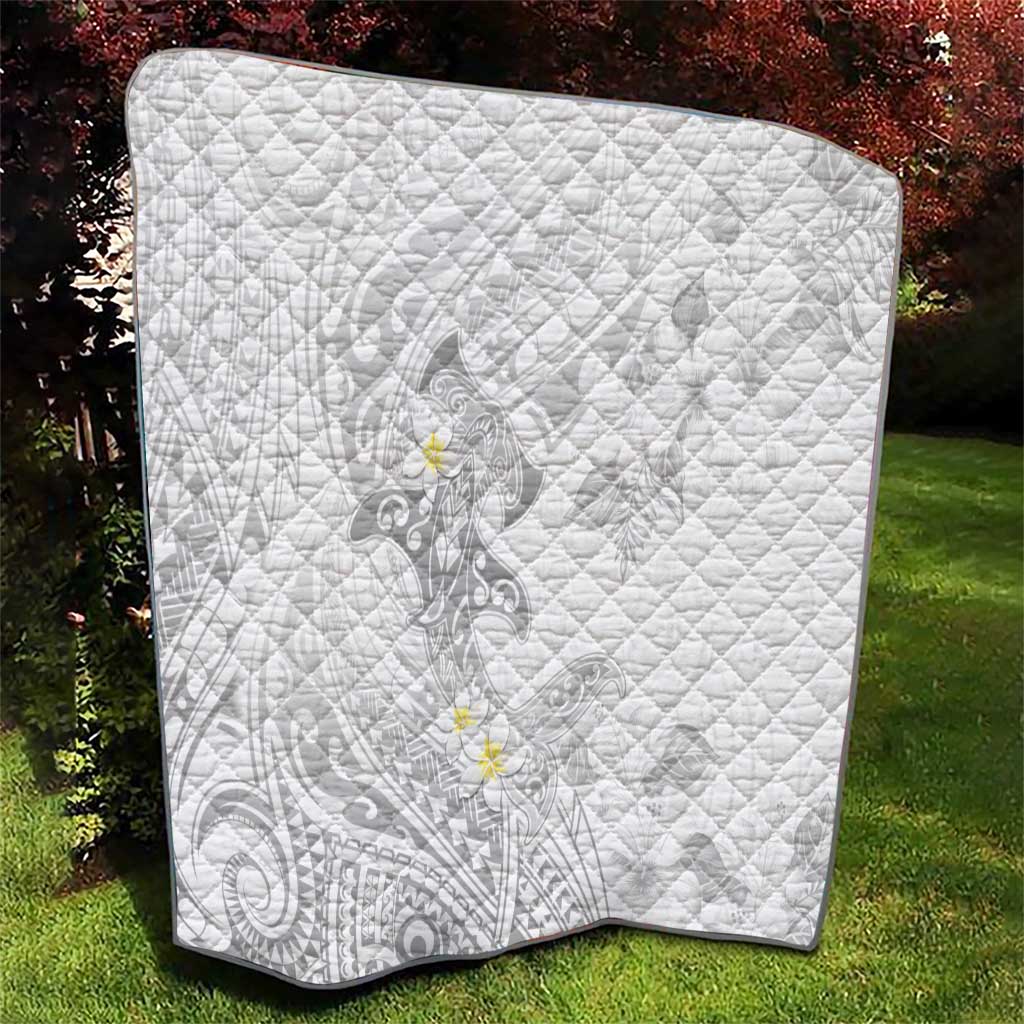 Polynesia Hammerhead Shark Quilt Tropical Flowers Tribal Pattern White LT05 - Polynesian Pride