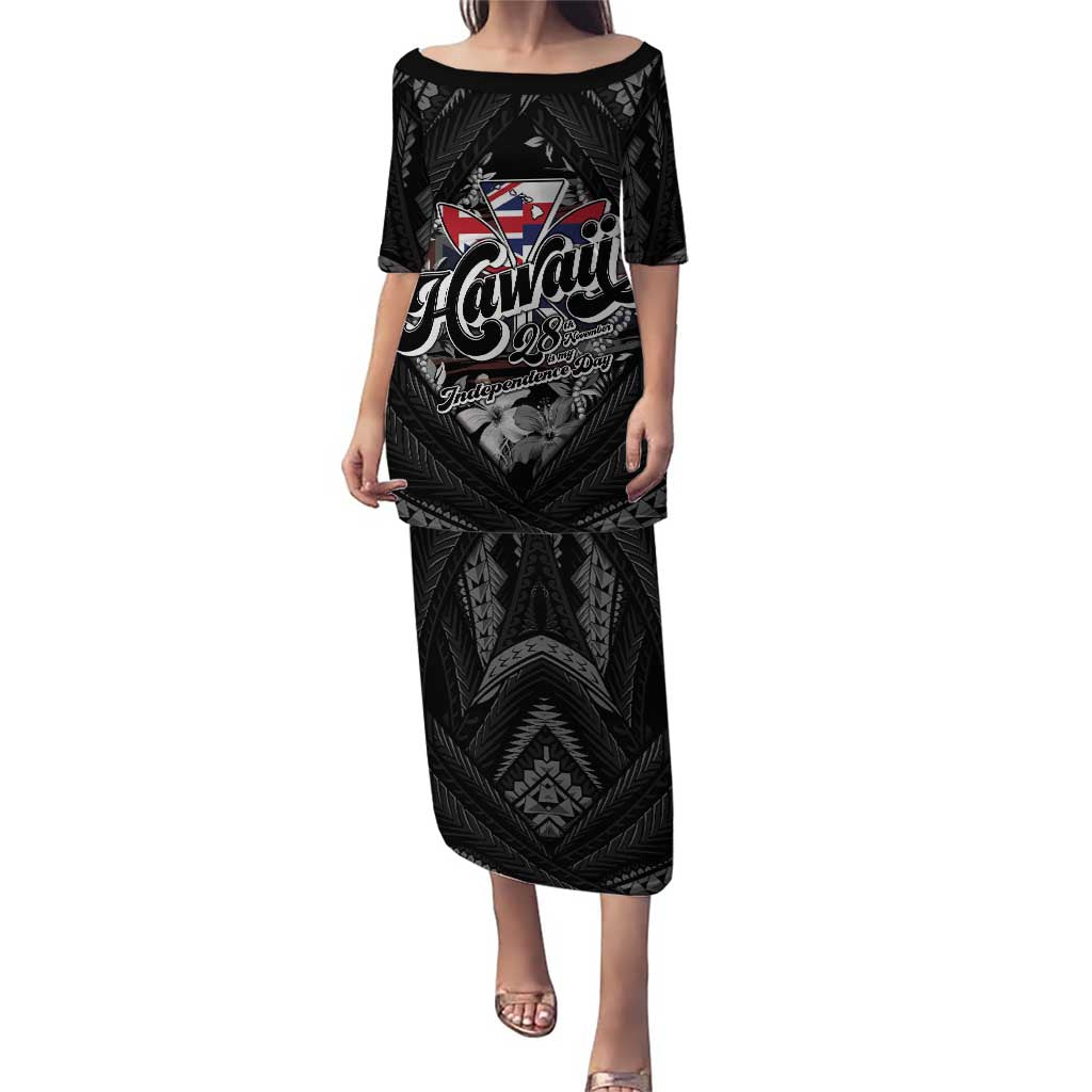 Hawaii November 28th Family Matching Puletasi and Hawaiian Shirt Kanaka Maoli Tribal Pattern LT05 Mom's Dress Black - Polynesian Pride