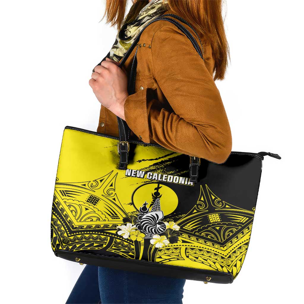 New Caledonia Day Leather Tote Bag Kanaky Flag Coat Of Arms Polynesian Pattern LT05 Yellow - Polynesian Pride