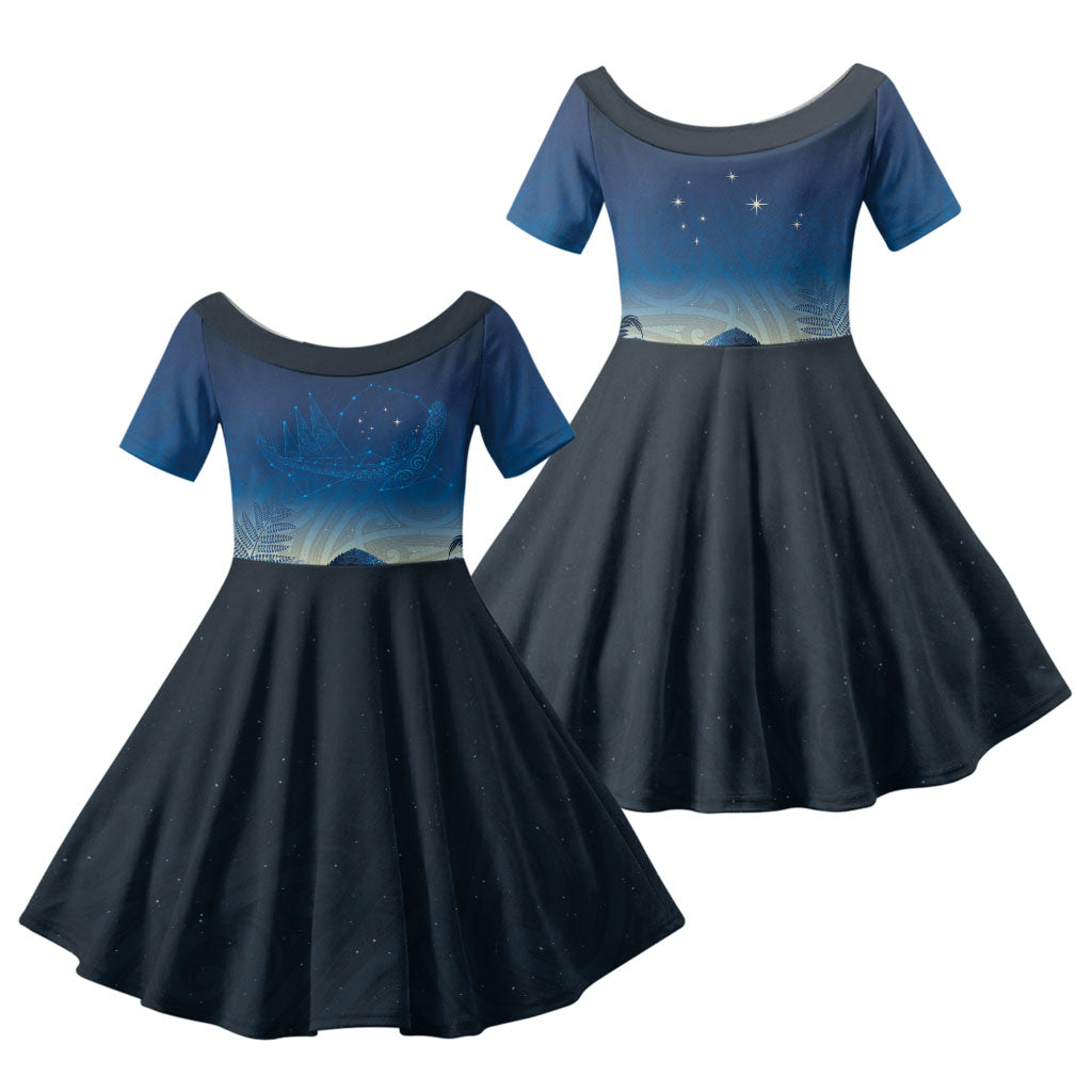 New Zealand Matariki Family Matching Puletasi and Hawaiian Shirt Maori Waka With Silver Fern LT05 Daughter's Dress Navy - Polynesian Pride