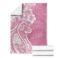 Polynesian Women's Day Blanket Pink Hibiscus Flowers With Polynesian Pattern