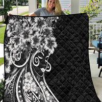 Polynesian Women's Day Quilt Black Hibiscus Flowers With Polynesian Pattern