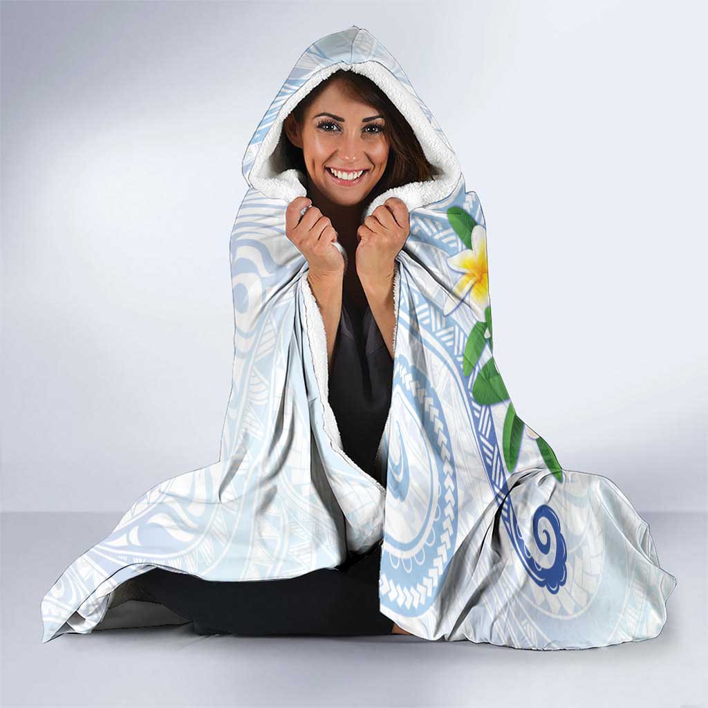 Northern Mariana Islands Chamorro Hooded Blanket Plumeria Curves Style White Version