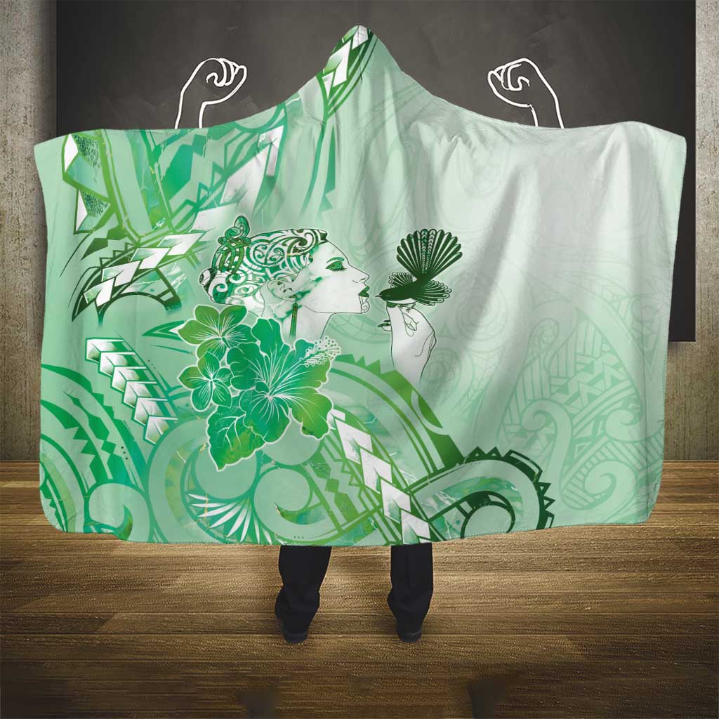 Aotearoa Maori Wahine Hooded Blanket Fantail Bird Green Gold Marble