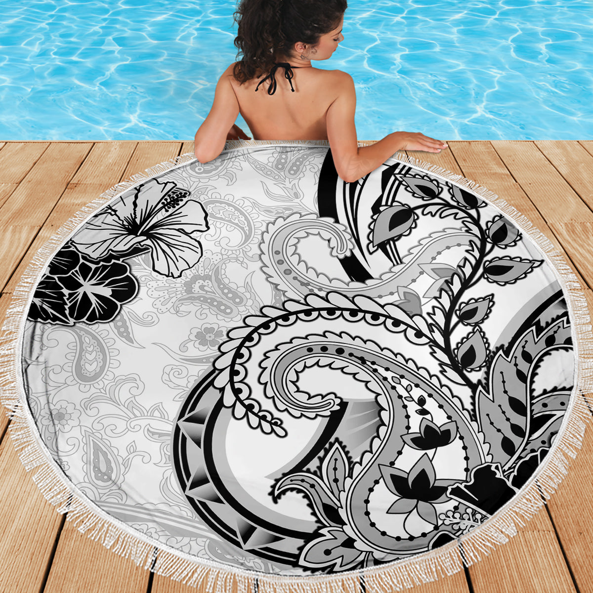 Polynesia Paisley Beach Blanket Mix White Polynesian Pattern LT05 - Polynesian Pride