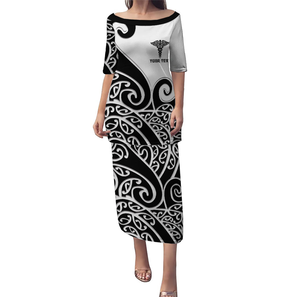Personalised New Zealand Nurse Family Matching Puletasi and Hawaiian Shirt Maori Koru Black Version