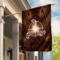 New Zealand Matariki Tupuanuku Garden Flag Maori Moko Brown Galaxy LT05 House Flag Brown - Polynesian Pride