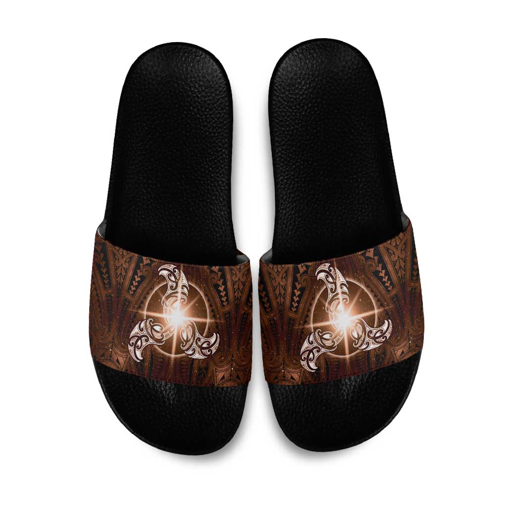 New Zealand Matariki Tupuanuku Slide Sandals Maori Moko Brown Galaxy LT05 Brown - Polynesian Pride