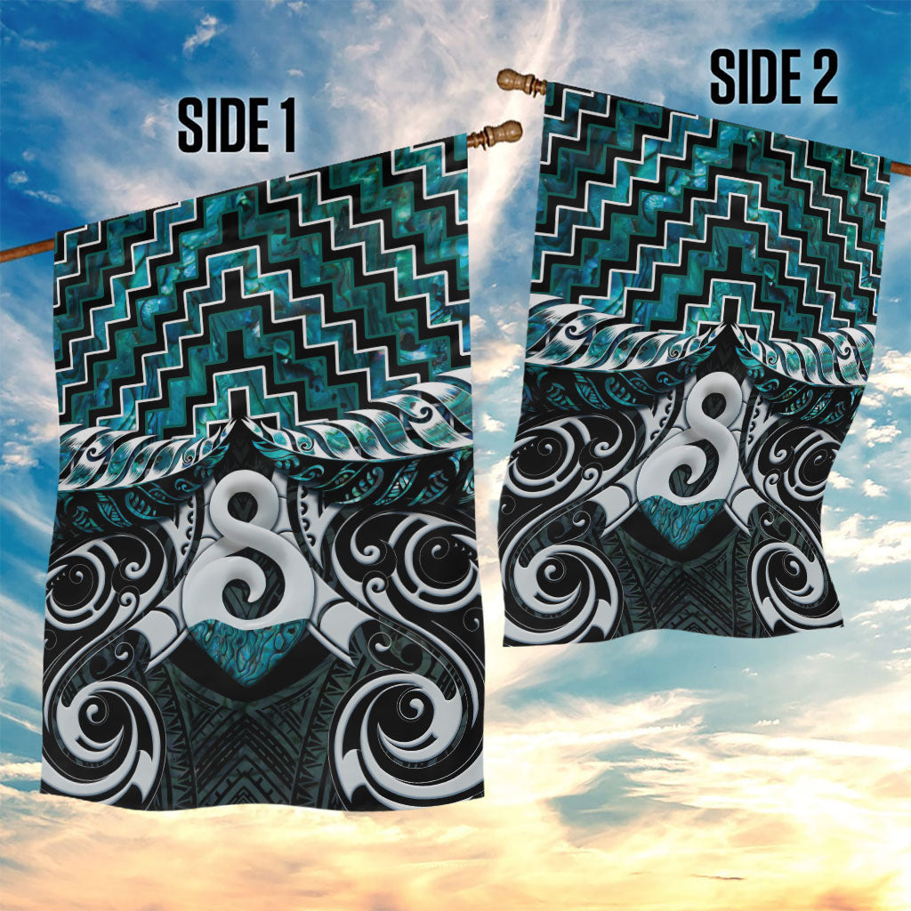 New Zealand Maori Garden Flag Poutama Pikorua - Single Twist Paua Shell