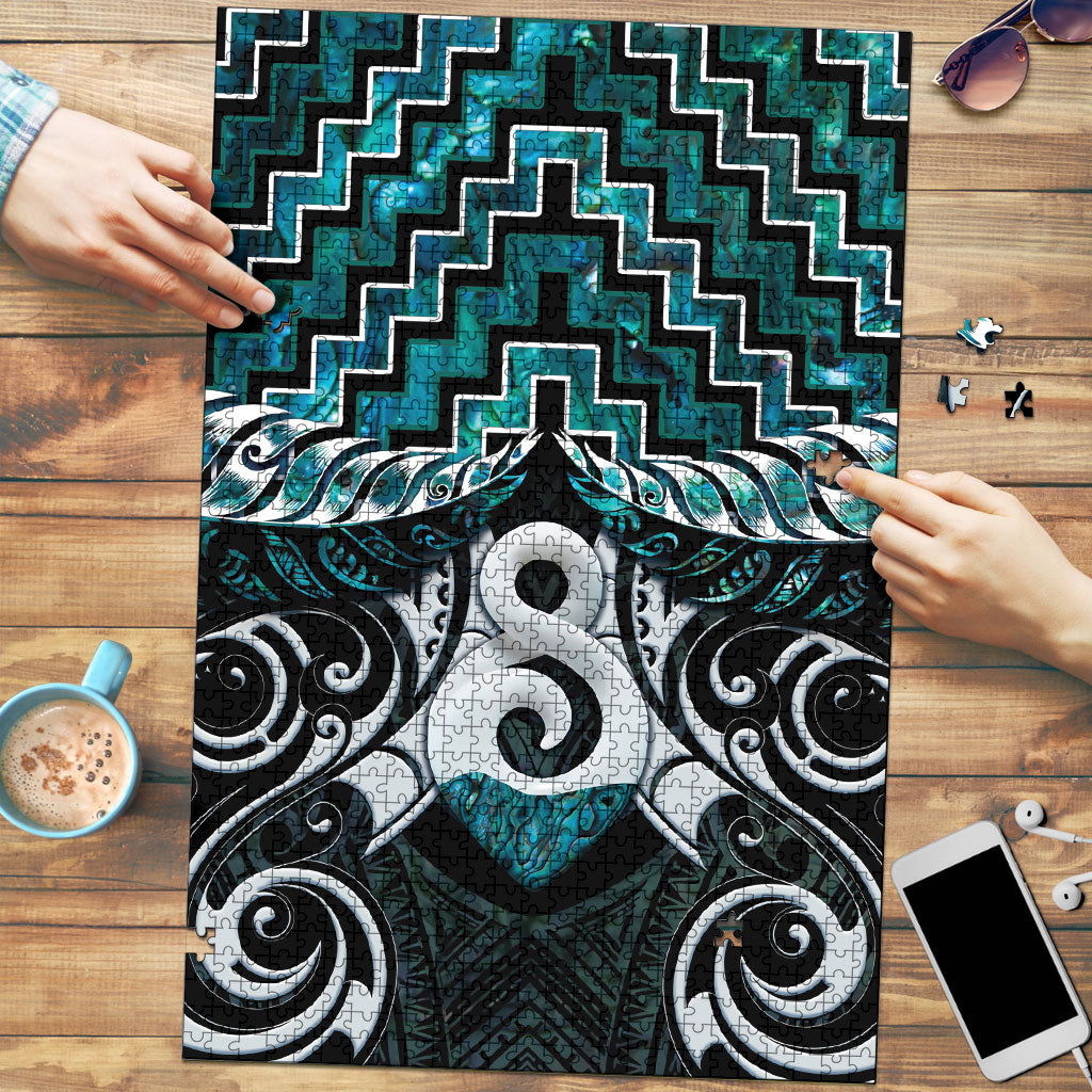 New Zealand Maori Puzzle Poutama Pikorua - Single Twist Paua Shell