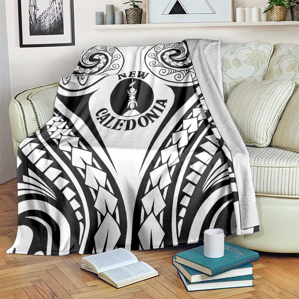 New Caledonia Day Blanket Polynesian Curves White Color - Polynesian Pride