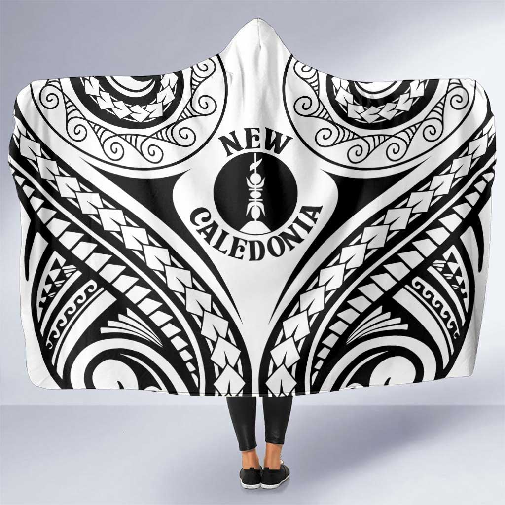 New Caledonia Day Hooded Blanket Polynesian Curves White Color - Polynesian Pride