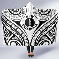 New Caledonia Day Hooded Blanket Polynesian Curves White Color - Polynesian Pride