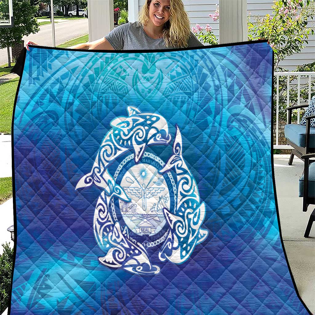 Marshall Islands Manit Day Quilt Tribal Dolphin With Marshall Seal - Polynesian Pride