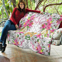 Hawaii Palaka Quilt White Tribal Pattern With Tropical Flowers - Polynesian Pride