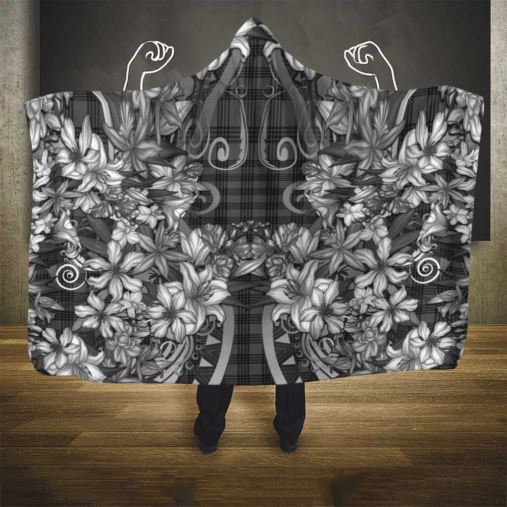 Hawaii Palaka Hooded Blanket Black Tribal Pattern With Tropical Flowers LT05 - Polynesian Pride