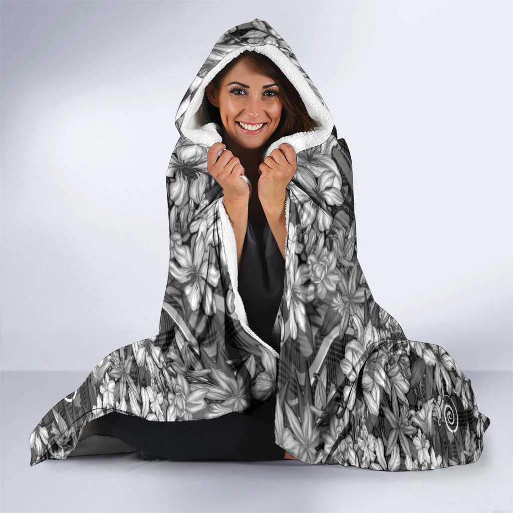 Hawaii Palaka Hooded Blanket Black Tribal Pattern With Tropical Flowers LT05 - Polynesian Pride