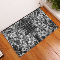 Hawaii Palaka Rubber Doormat Black Tribal Pattern With Tropical Flowers - Polynesian Pride