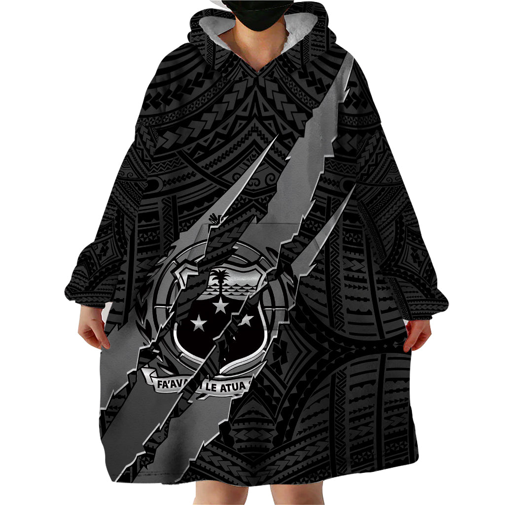 Polynesian Samoa Wearable Blanket Hoodie with Coat Of Arms Claws Style - Black LT6 - Polynesian Pride