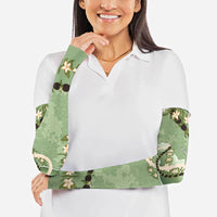 Hawaii Molokai Island Flowers Lei Arm Sleeves Kukui Nut Mossy Green