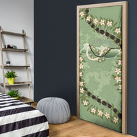 Hawaii Molokai Island Flowers Lei Door Cover Kukui Nut Mossy Green