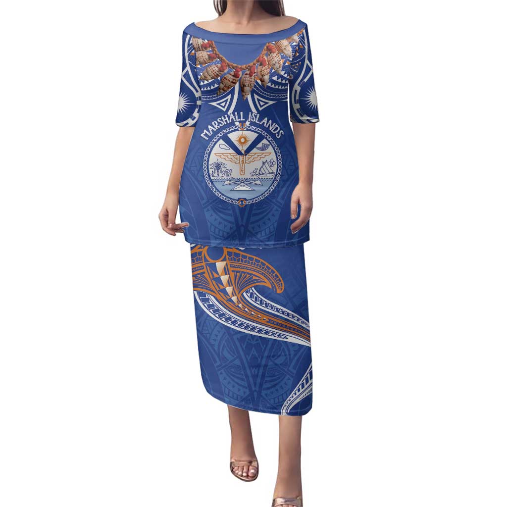 Yokwe Marshall Islands Personalized Family Matching Puletasi and Hawaiian Shirt Jemenei Day - Seashell Necklace LT7 Mom's Dress Blue - Polynesian Pride