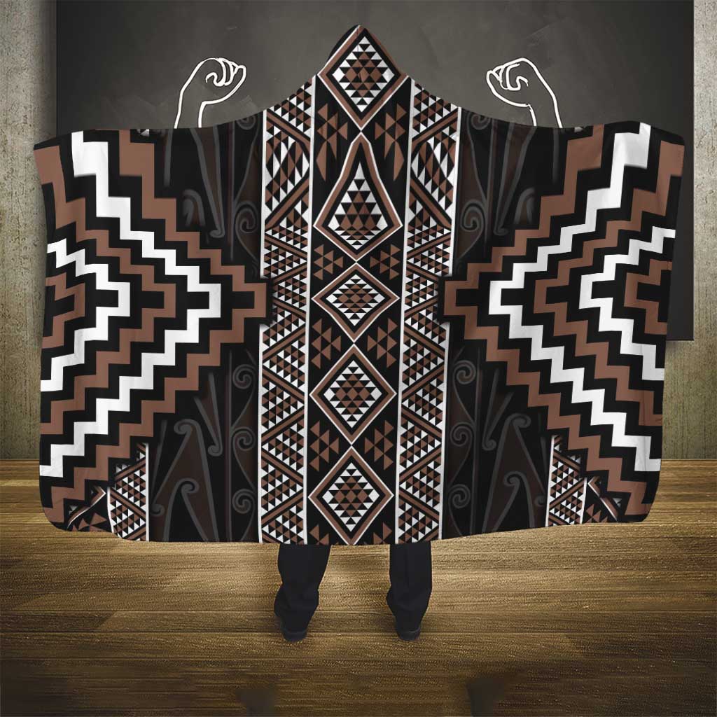 Classic Tukutuku Pattern Aotearoa Hooded Blanket Niho Taniwha and Puhoro Motifs