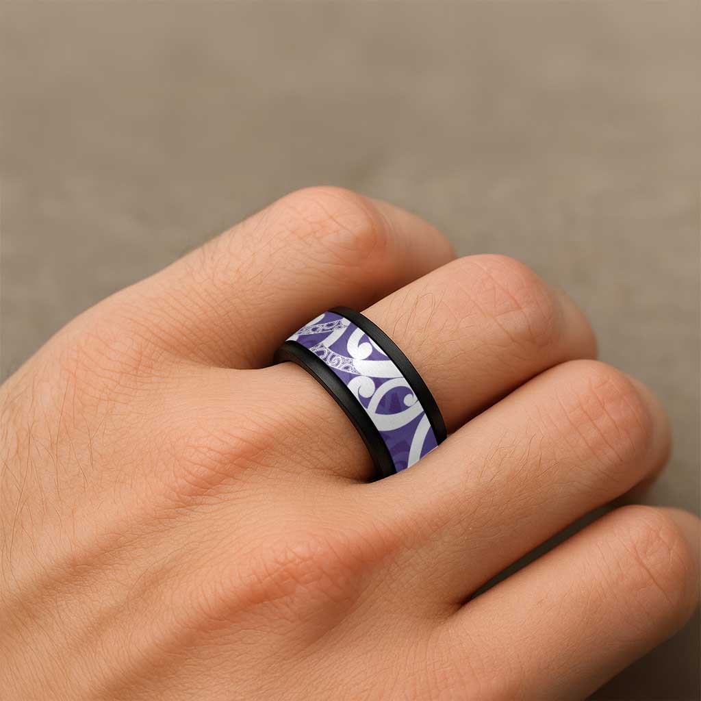 Violet Green Maori Spinner Ring Koru Kowhaiwhai